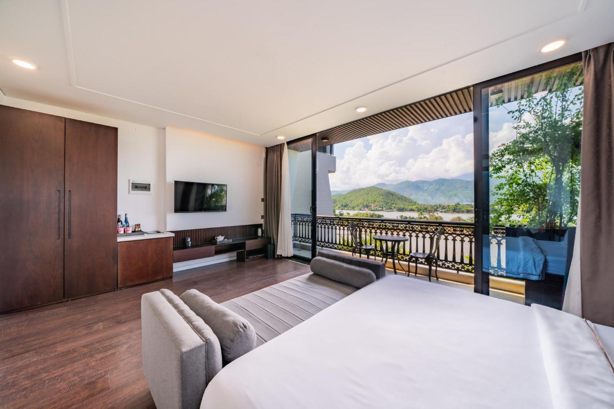 Cami Riverside Resort Дананг Екстериор снимка
