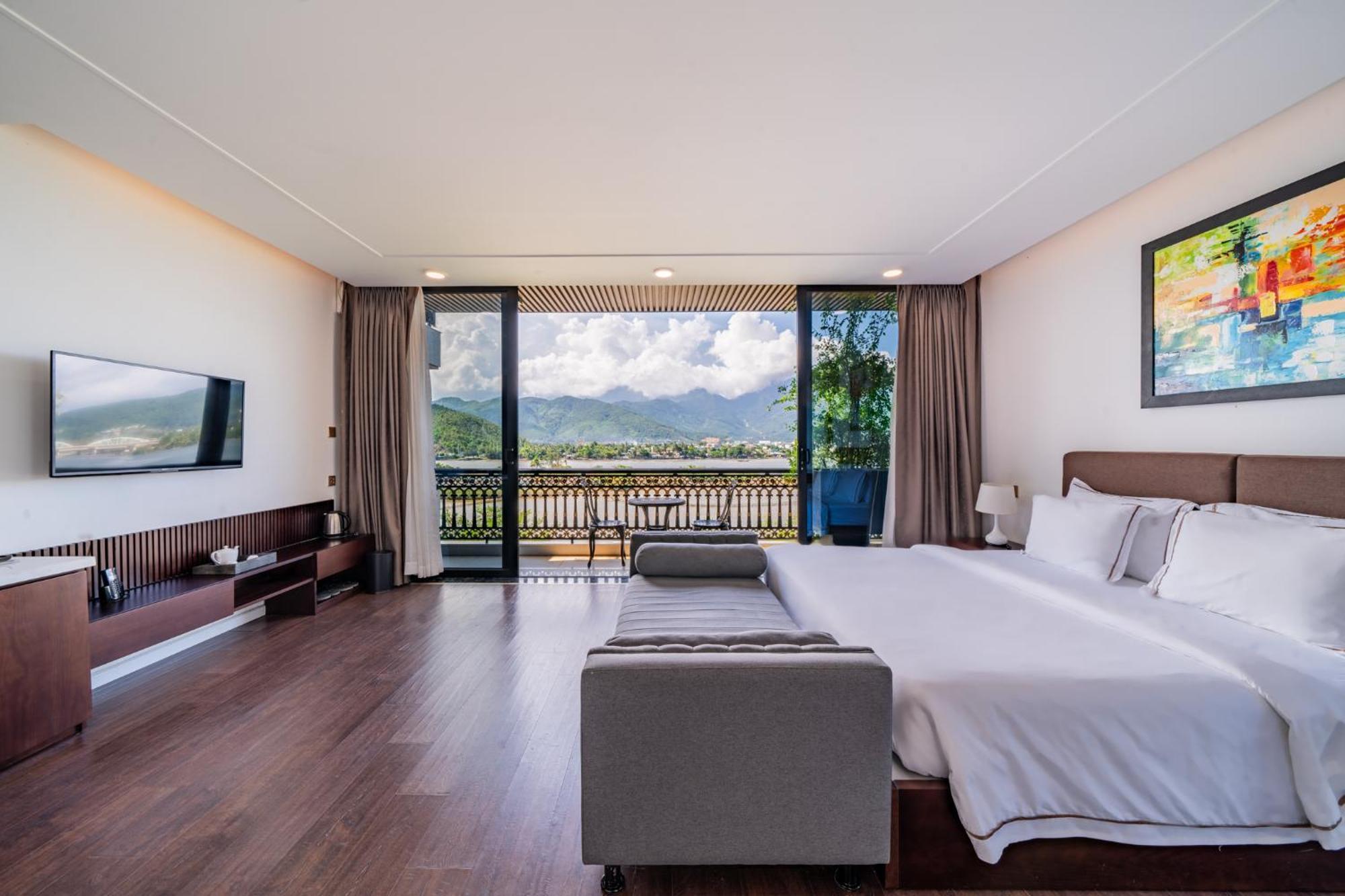 Cami Riverside Resort Дананг Екстериор снимка