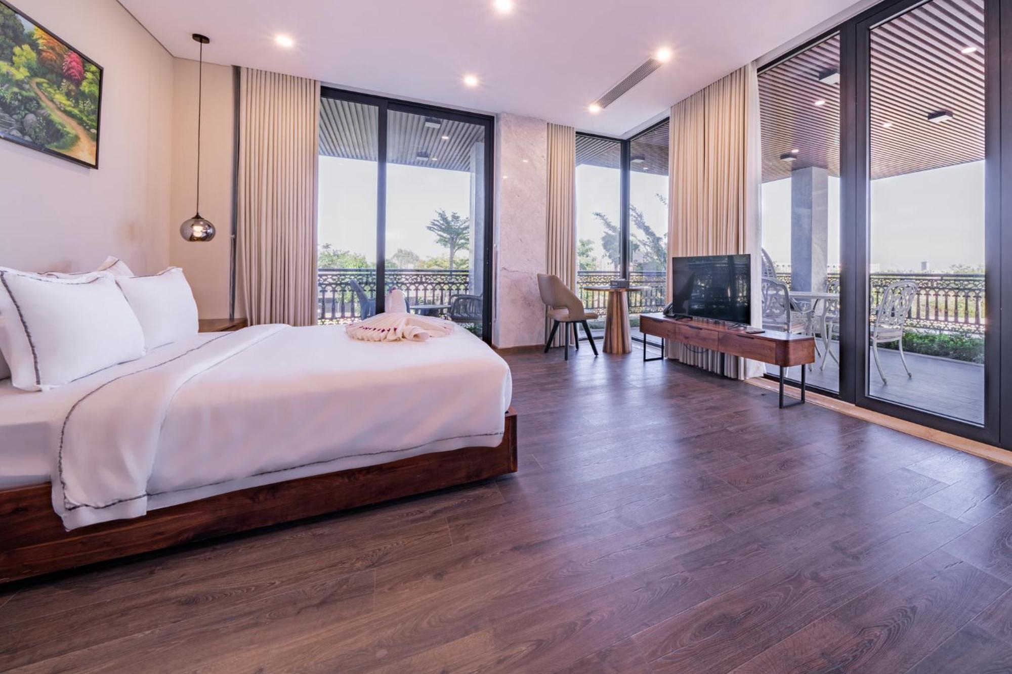 Cami Riverside Resort Дананг Екстериор снимка