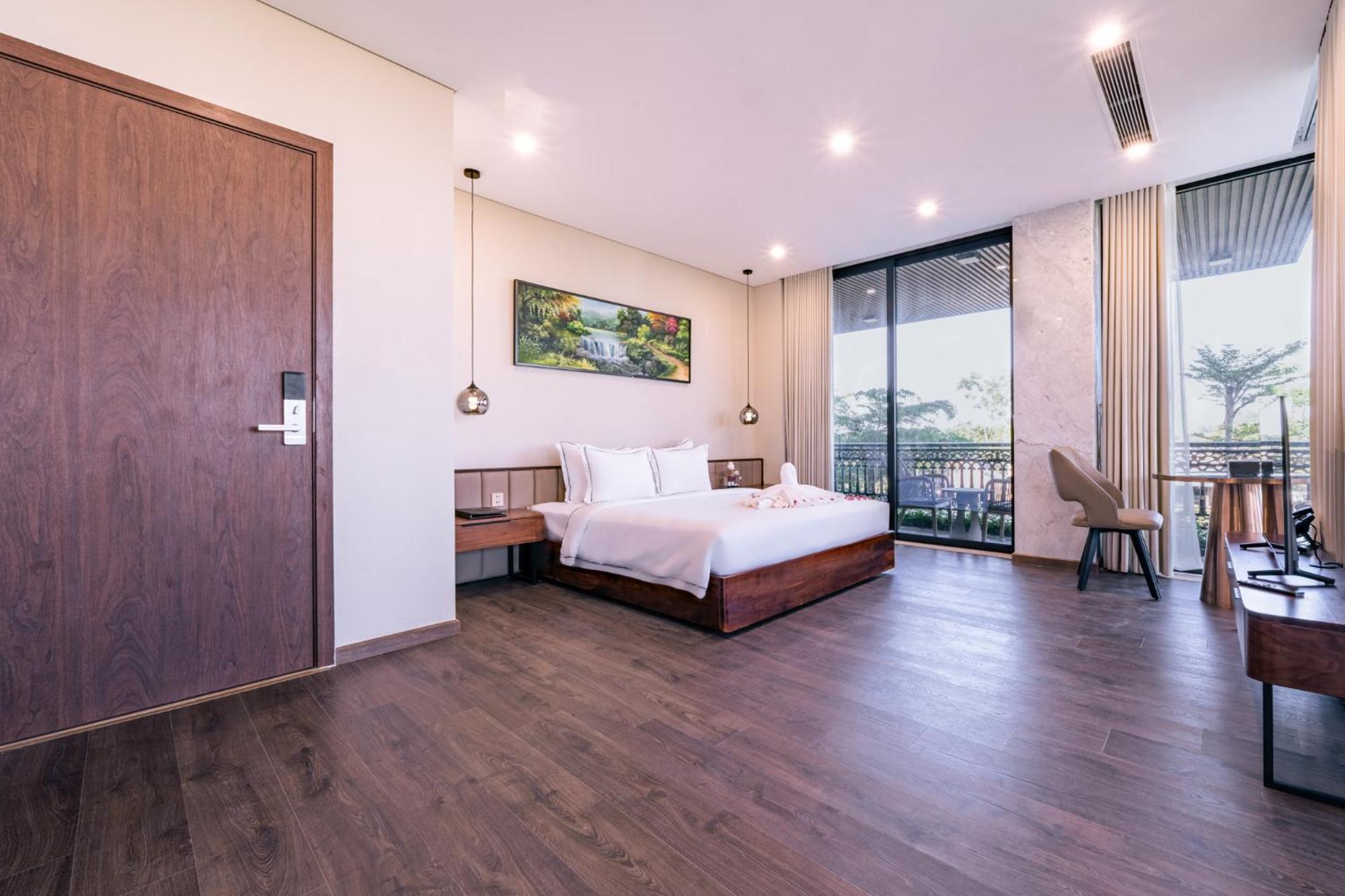 Cami Riverside Resort Дананг Екстериор снимка