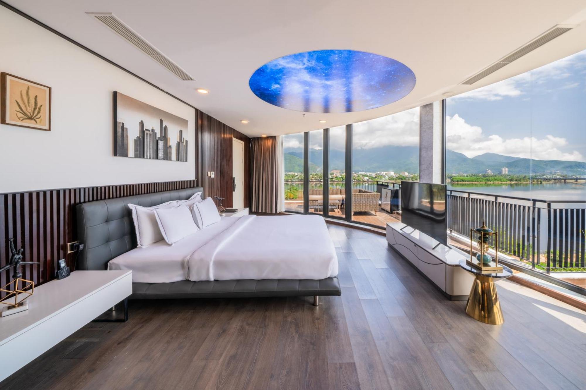 Cami Riverside Resort Дананг Екстериор снимка