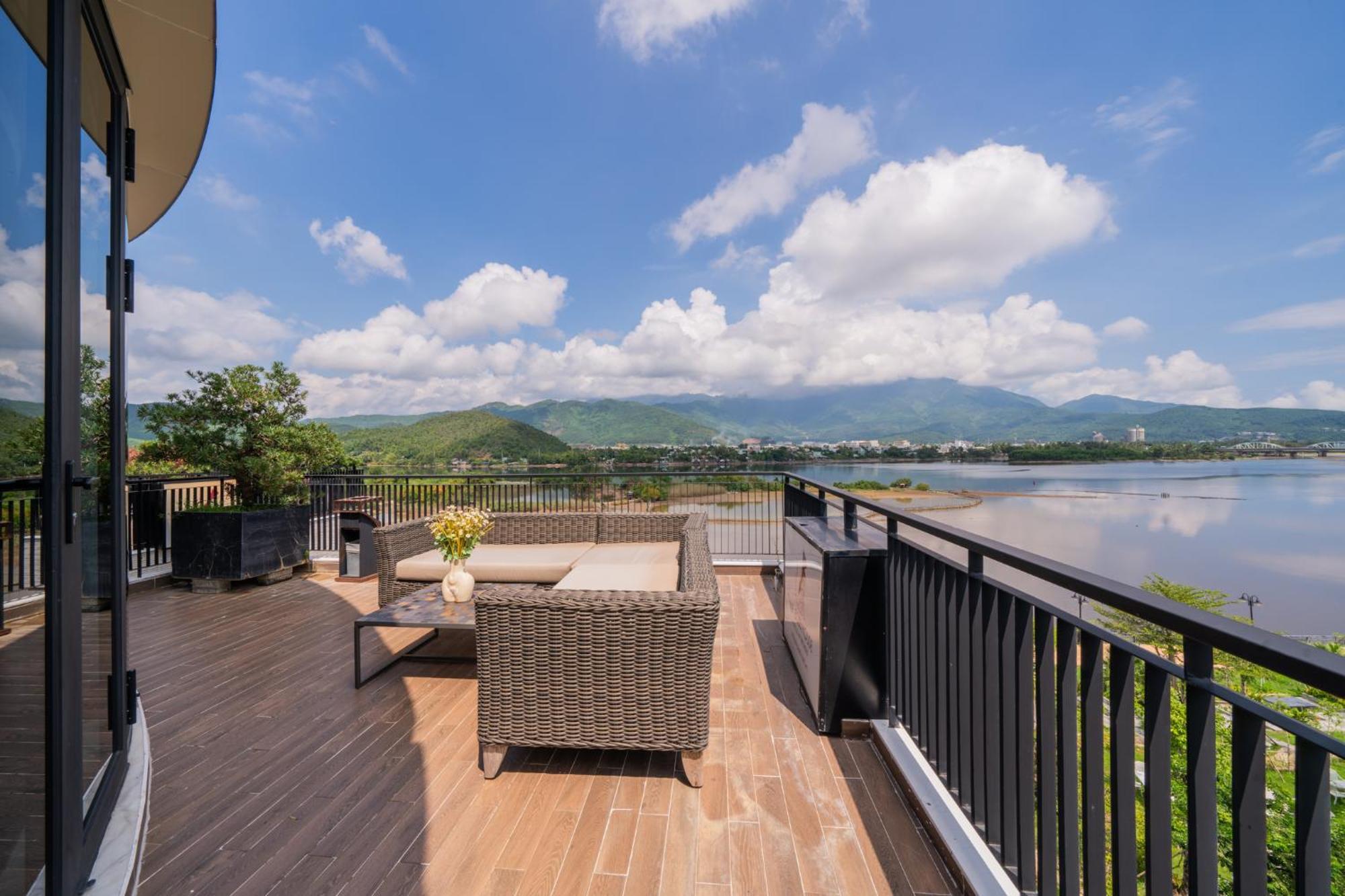 Cami Riverside Resort Дананг Екстериор снимка