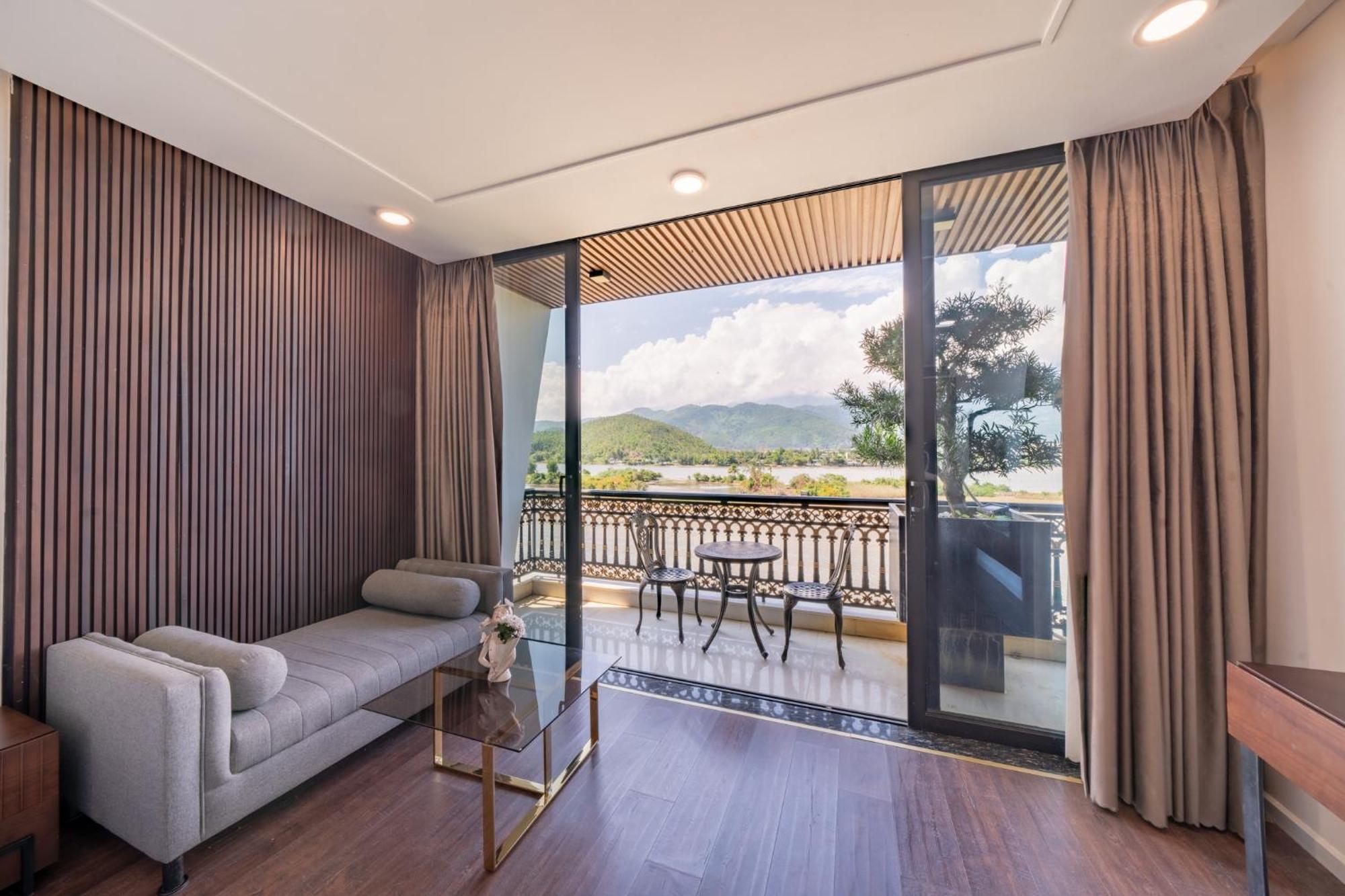 Cami Riverside Resort Дананг Екстериор снимка