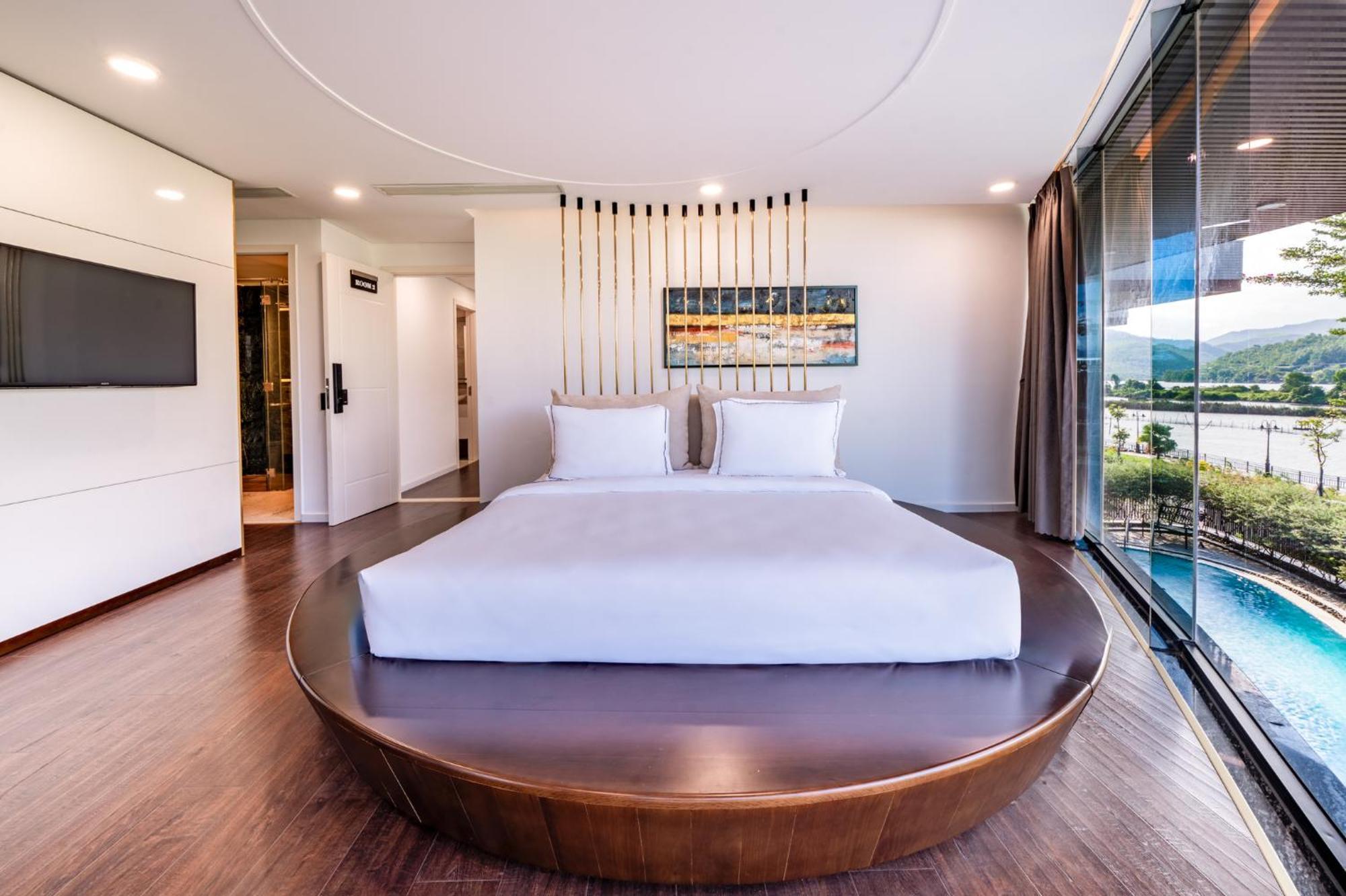 Cami Riverside Resort Дананг Екстериор снимка